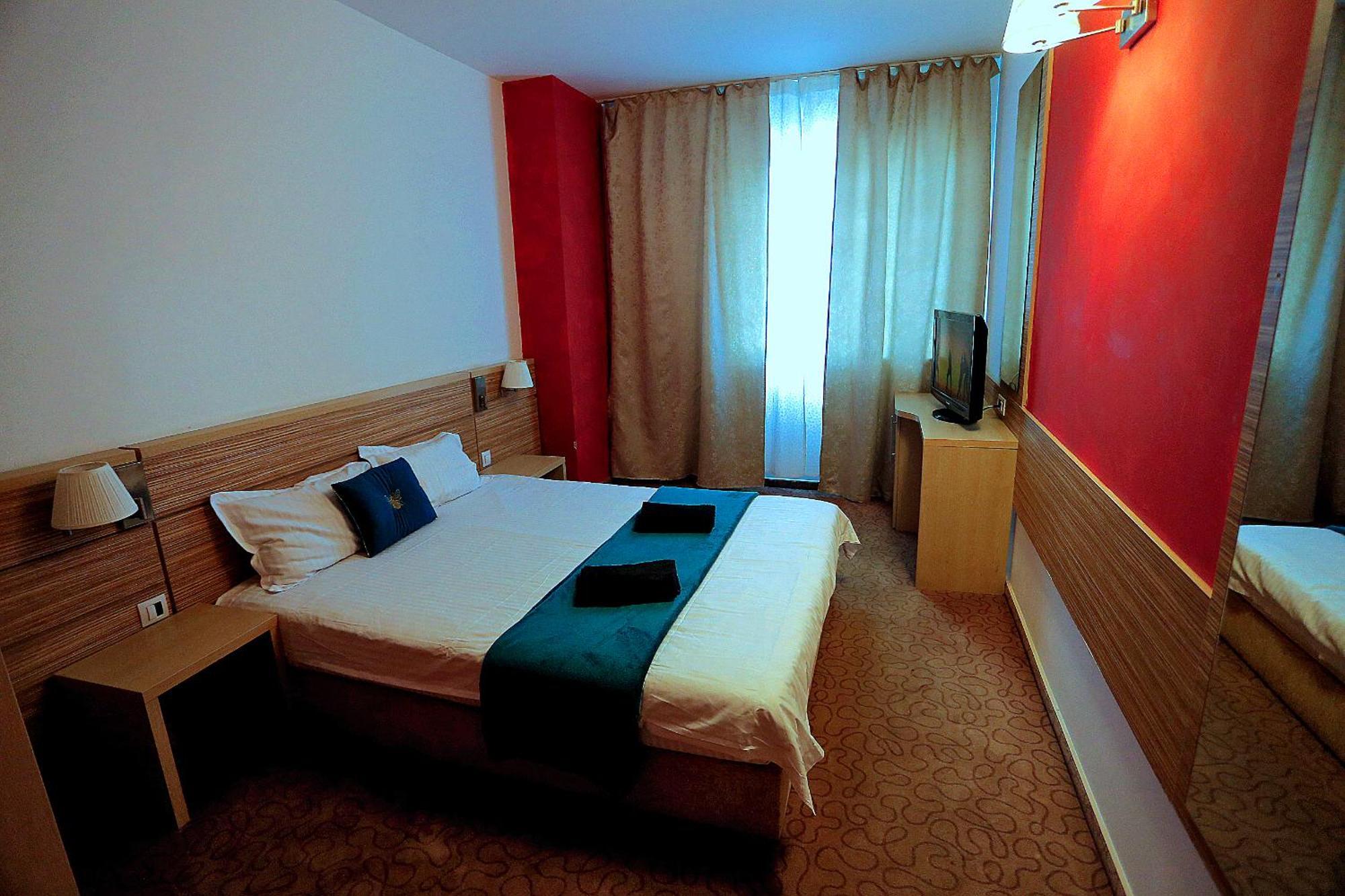 Cataleya Suites Aparthotel Boekarest Buitenkant foto